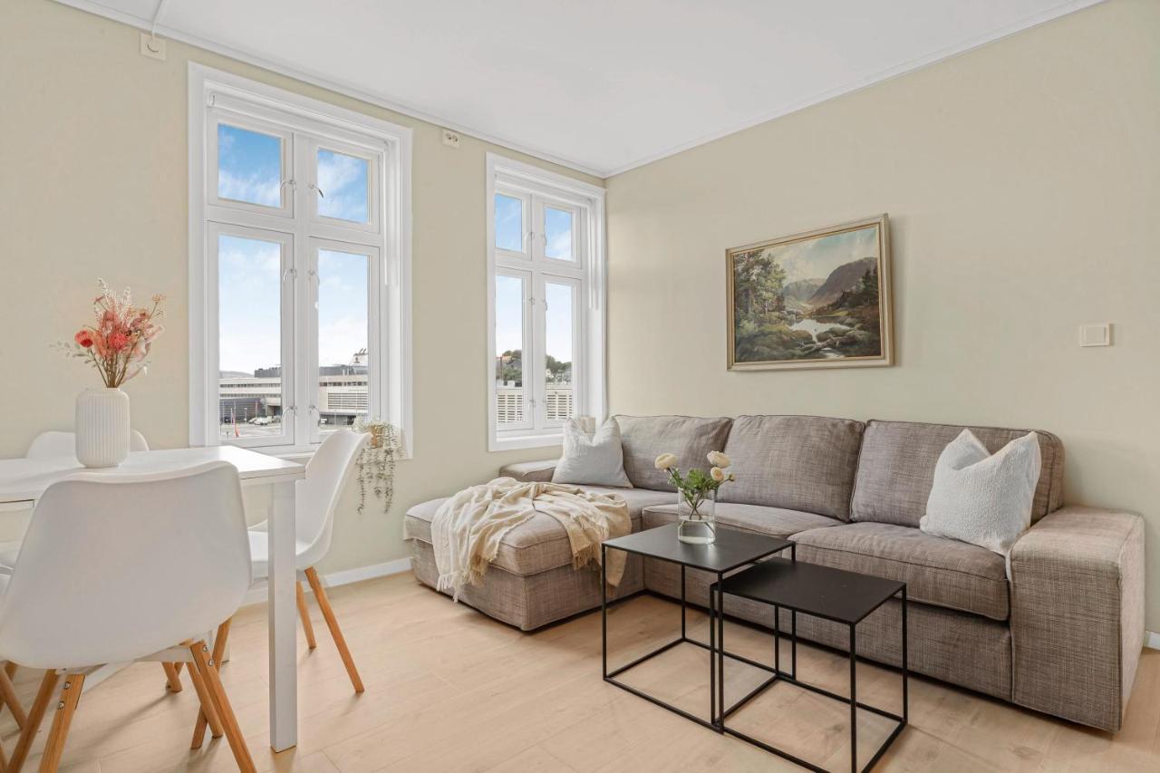 Contemporary City-Apartement With Views Of The Dock! Bergen Eksteriør billede